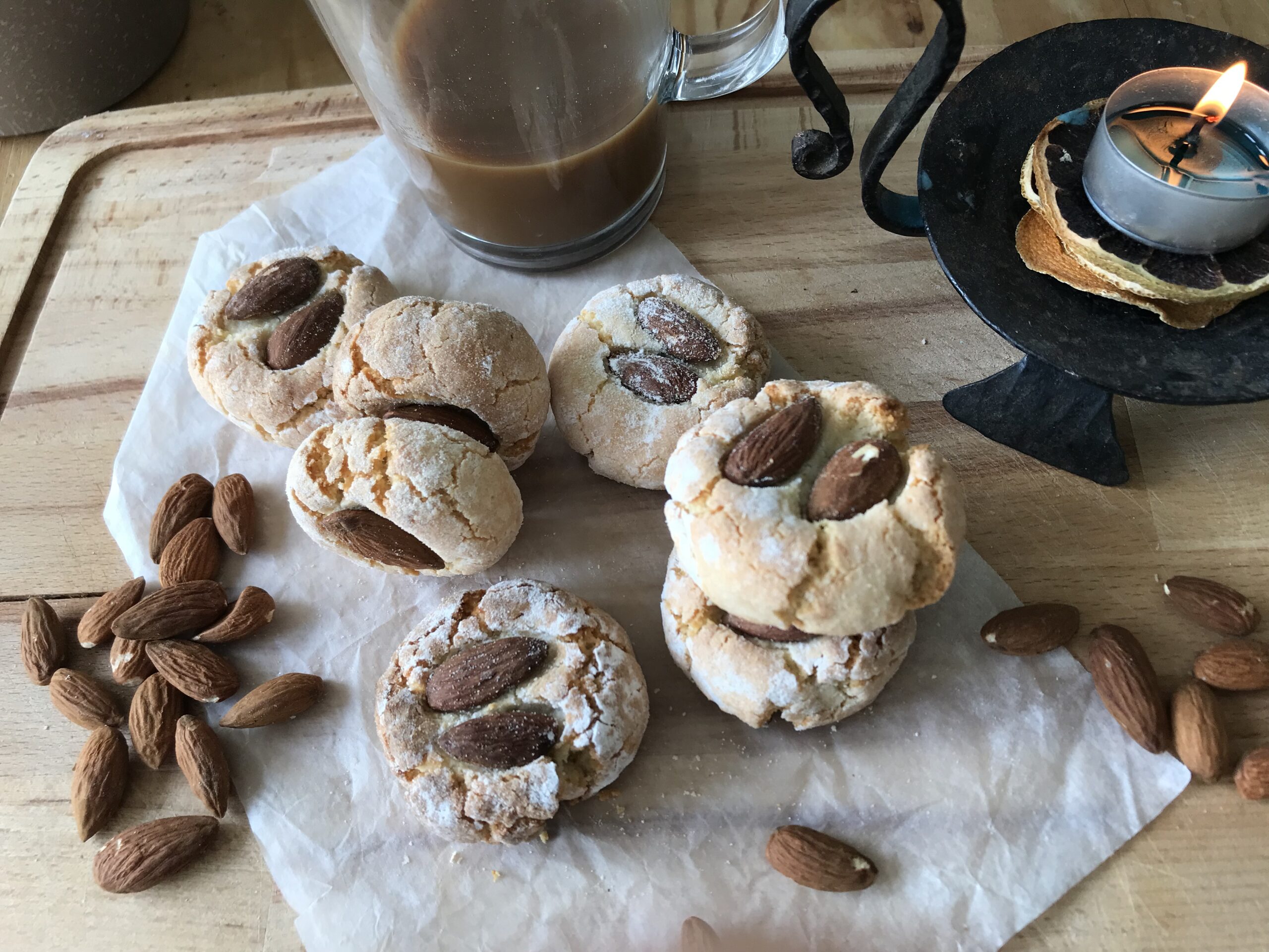 Italian “Amaretti” almond cookies